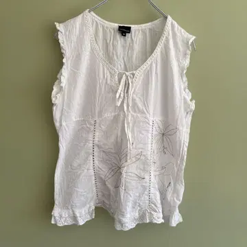 Calvin Klein Jeans 화이트 슬리브리스 M 꽃무늬 자수