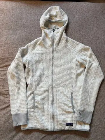 Patagonia 우먼 R2 플리스 후디