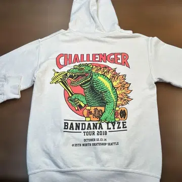 챌린저 18AW BANDANA LYZE SEATTLE HOODIE