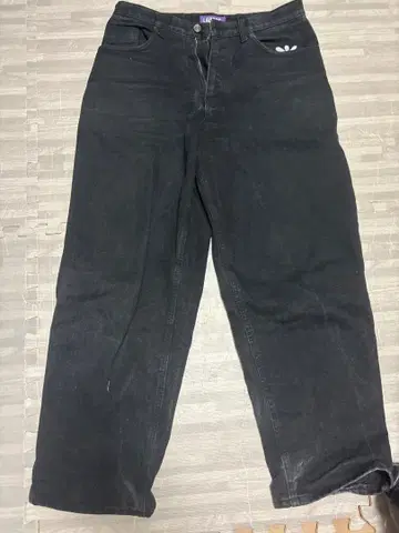 LABROS 블랙 데님 팬츠 M 사이즈