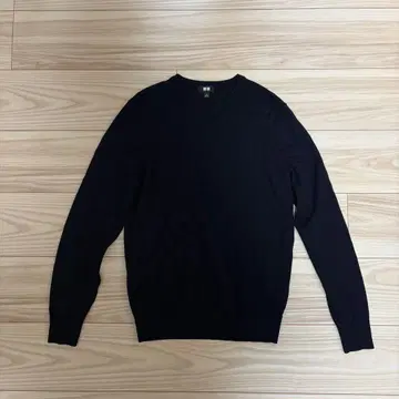 컨디션 최상 유니클로 네이비 메리노울 스웨터 S 크루넥