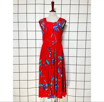 빨간색 꽃무늬 슬리브리스 원피스 허리 리본 포함