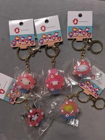 산리오 x 미야쿠미야쿠 클리어 버전