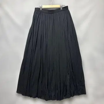 YLEVE 블랙 플리츠 롱 플레어 스커트