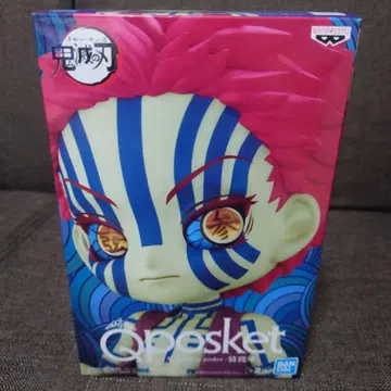 Qposket 귀멸의 칼날 아카자 피규어