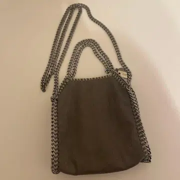 R88 그레이 스웨이드 숄더백