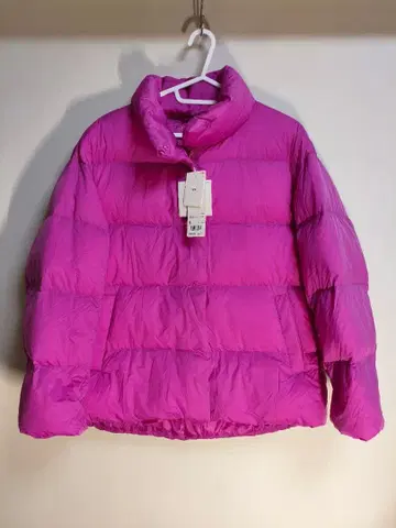 유니클로 새상품 다운 자켓 S 사이즈