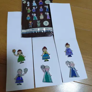 안나와 눈의 여왕 핀 배지 세트