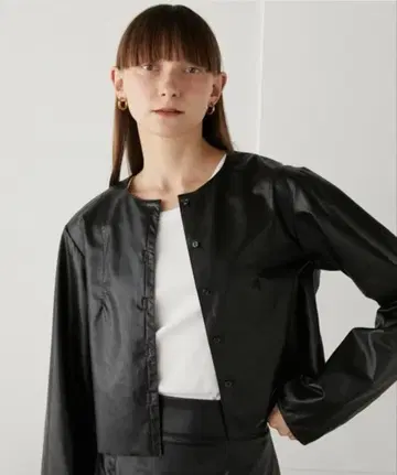 LA PEAU DE GEM 크롭 가죽 가디건