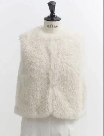 요리 숏 컬 퍼 조끼 아이보리