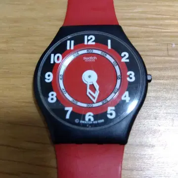 Swatch 아날로그 시계 레드