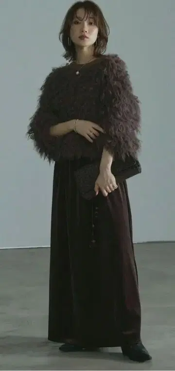 ALLURE 믹스 샤기 루프 니트 풀오버 뤼미에르 뤼미에르