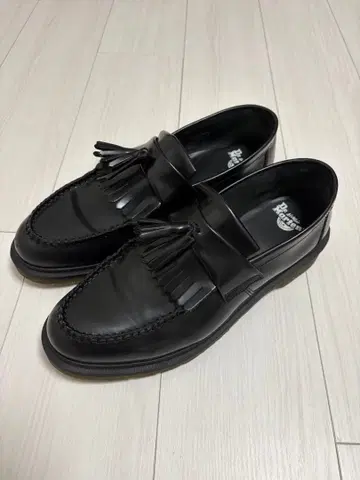 새상품급 닥터마틴 에이드리안 태슬 로퍼 29cm UK10