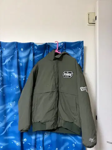 2회 착용만 XLARGE 후드 부착 자켓 올리브