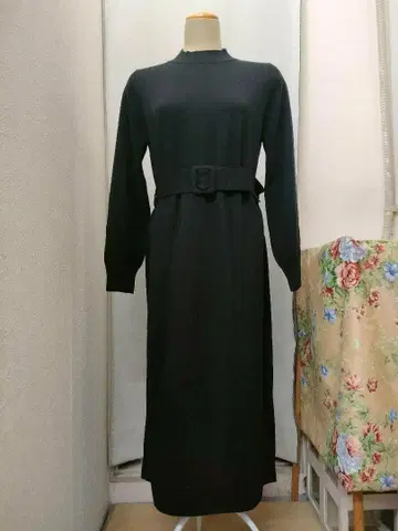 알아바일 니트 원피스 롱 블랙