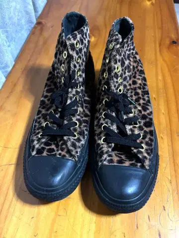 CONVERSE ALL STAR 복슬복슬 레오파드 무늬 하이컷 27cm