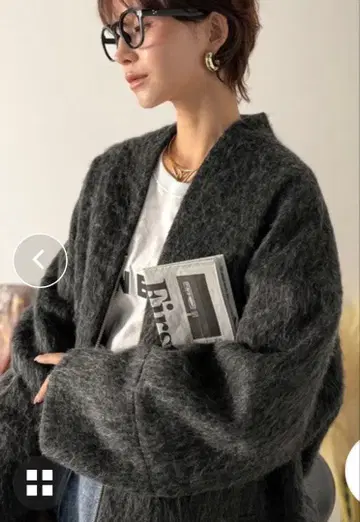 미사용 새상품 택 포함 Classical Evon 샤기 노카라 코트