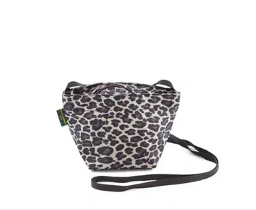 에르베샤 펠리에 숄더 팬서 블랑 XS