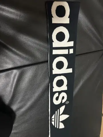 adidas 로고 마후라 블랙/화이트 리버서블