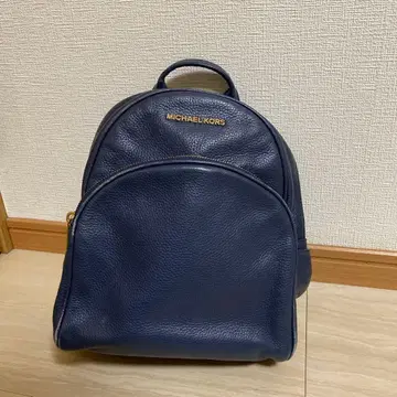 마이클코어스 네이비 가죽 백팩