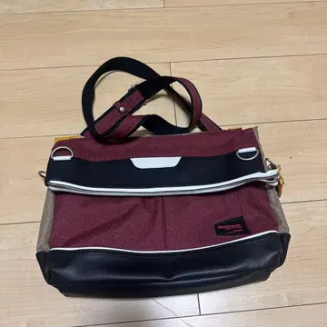 머스타슈 에바 콜라보 숄더백