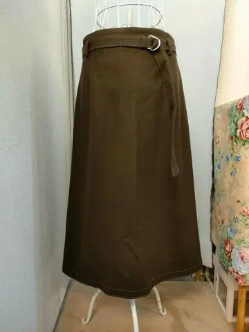 엠즈 그레이시 브라운 롱 스커트