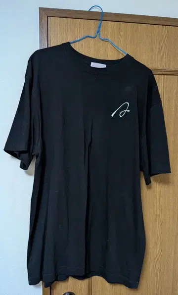 AVENCHUMU Lady T-shirt