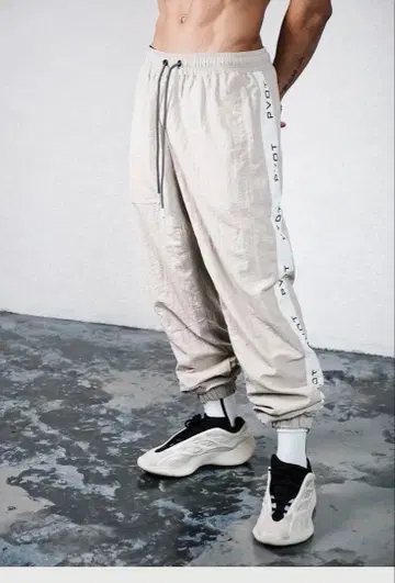 pvto 피봇 나일론 팬츠