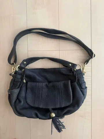 Beaure 뷰레 2way 가죽 토트백 숄더 블랙 태슬