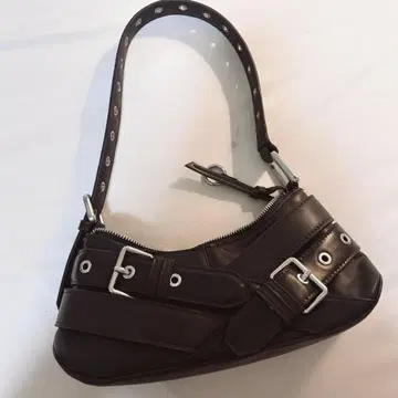 ZARA 다크 브라운 벨트 디테일 스터드 장식 백