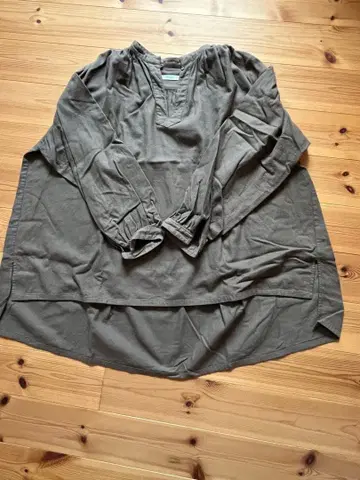 IKKUNA 긴팔 셔츠 올리브 그린 S 사이즈