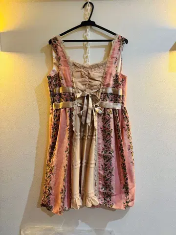 엑시즈팜 꽃무늬 스트라이프 드레스 파니에 포함 택 포함