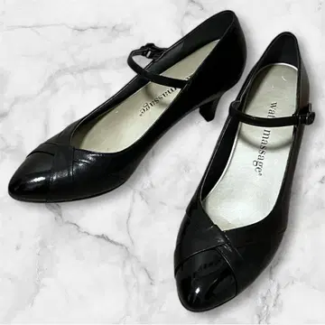 히미코 워터 마사지 멜리 제인 펌프스 블랙