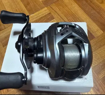 ALPHAS SV TW 800HL 베이트 낚시릴 실버