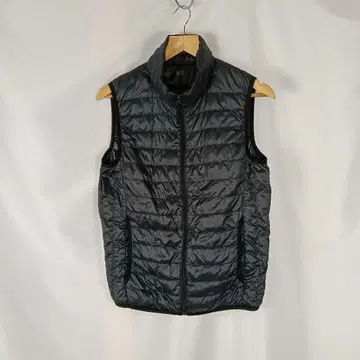 UNIQLO 울트라 라이트 다운 베스트 네이비 S B3934