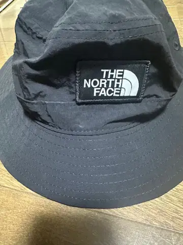 THE NORTH FACE 블랙 버킷 햇
