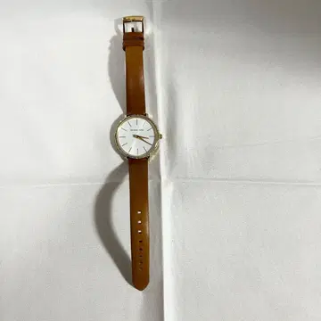 가격 인하 MICHAEL KORS 손목시계 작동 안 함
