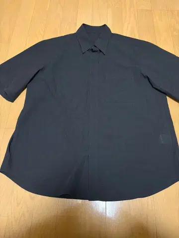 IRENISA(이레니사) 울 반팔 셔츠 차콜