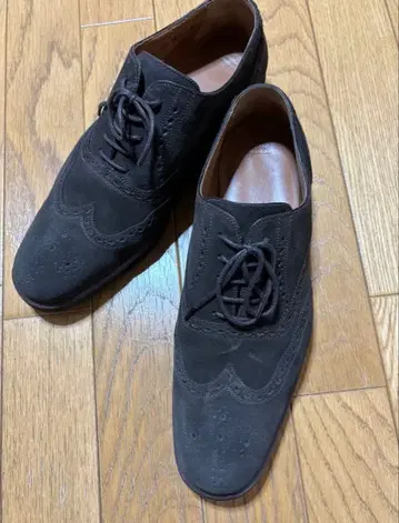 BALLY 다크 브라운 스웨이드 신발