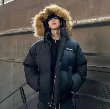 다운 자켓 블랙 퍼 포함 (더블 지퍼)