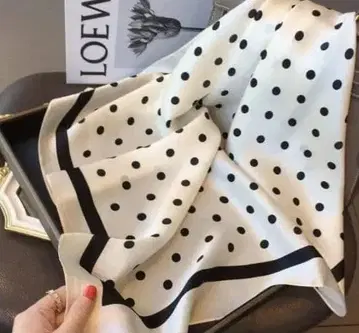 스카프 도트 화이트 블랙