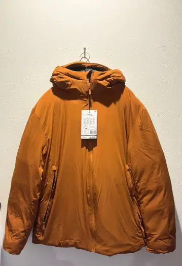 [ 새상품 ] 워크맨 기가 퍼프 퓨전 다운 후디