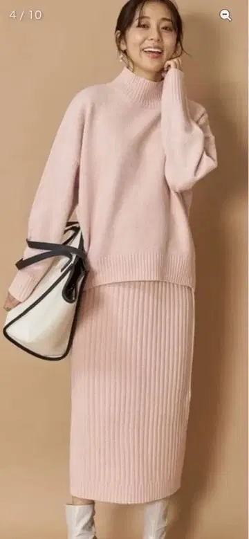 저스길리티 니트 셋업 핑크 계열