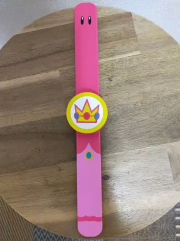 파워업 밴드 핑크 왕관 디자인