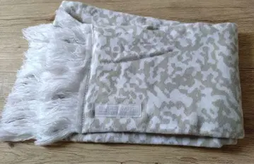 미세스 그린애플 머플러 화이트 라운지