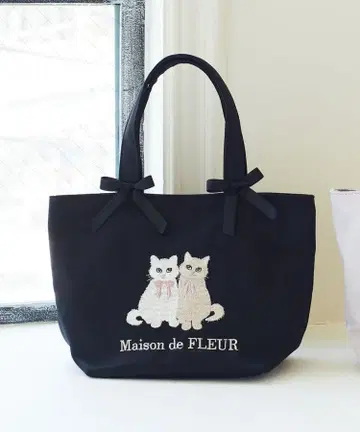 메종 드 플뢰르 고양이 자수 토트백