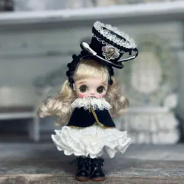 86 미니 브라이스 아웃핏