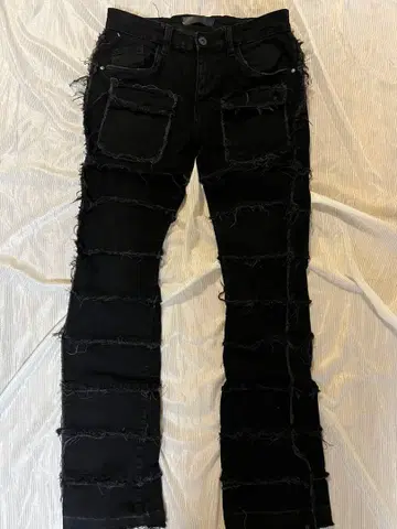 KDNK 블랙 데미지 데님 팬츠 플레어 32인치