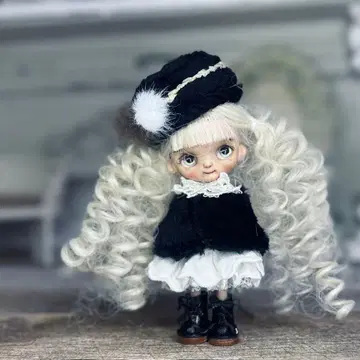 92 미니 브라이스 아웃핏