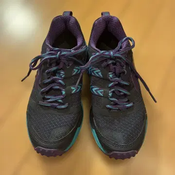 Brooks DNA 트레일 러닝화